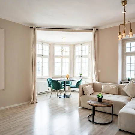 Augusta Am Kurpark באד זאלצפלן